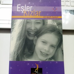 Eşler Ve Kızlar