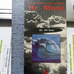 Hz. Musa - Firavun Haman ve Karun Karşısında Hz. Musa - Firavun Haman ve Karun Karşısında
