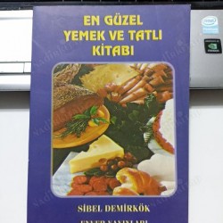 EN GÜZEL YEMEK VE TATLI KİTABI